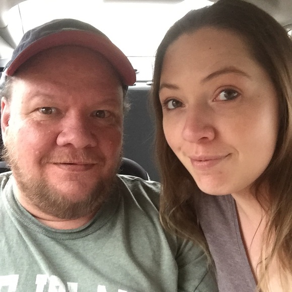 Meet your Posher, April - Picture 7 of 8